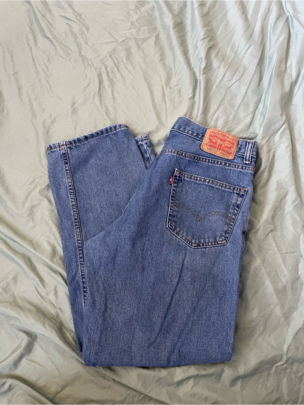 Levi 550s denim jeans